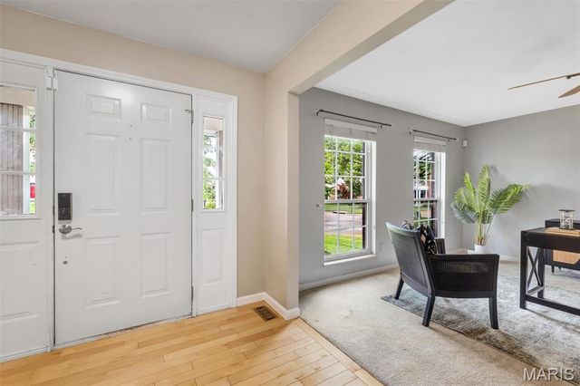 11414 Oxbridge Court, St Louis, MO 63146