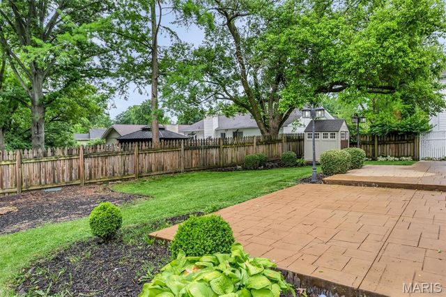 11414 Oxbridge Court, St Louis, MO 63146