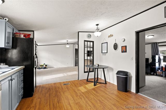 1323 W Kenwood Drive, Austin, IN 47102