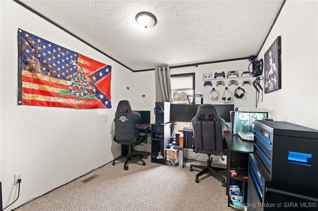 1323 W Kenwood Drive, Austin, IN 47102