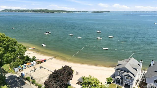 4 Bayview Drive, Huntington, NY 11743