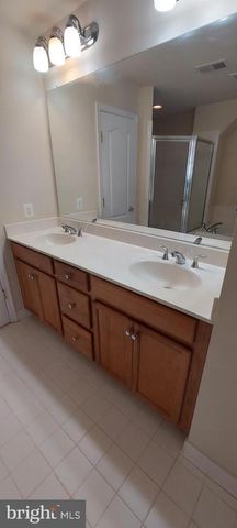 11808 REGENTS PARK DR, Germantown, MD 20876