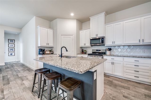 1509 Summit View Lane, Aubrey, TX 76227