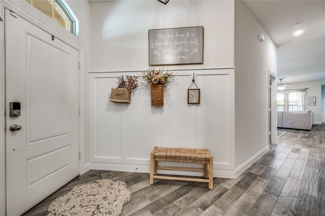 1509 Summit View Lane, Aubrey, TX 76227