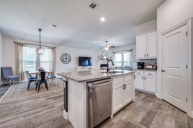 1509 Summit View Lane, Aubrey, TX 76227