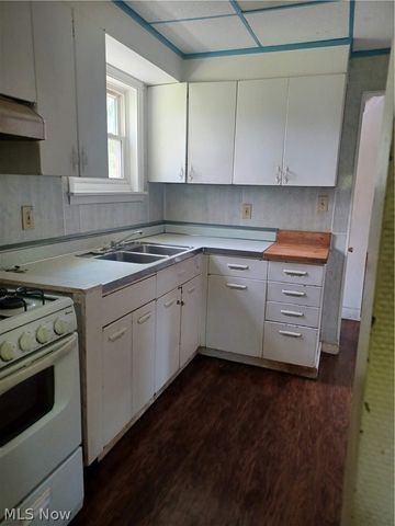 2031 Willard Avenue SE, Warren, OH 44484