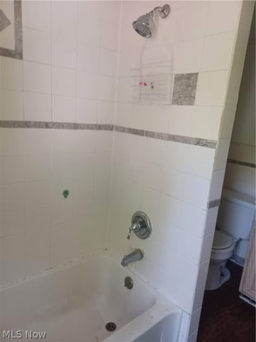 2031 Willard Avenue SE, Warren, OH 44484