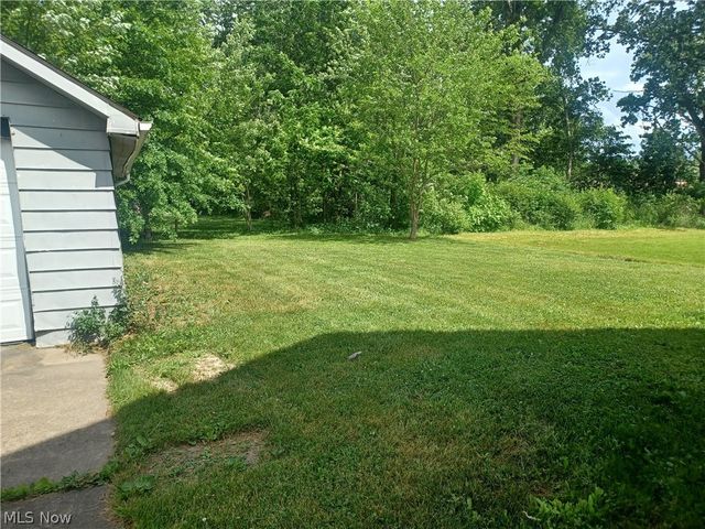 2031 Willard Avenue SE, Warren, OH 44484