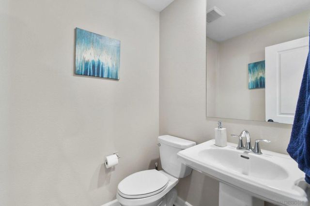 1956 Pavilion Ln, Chula Vista, CA 91915