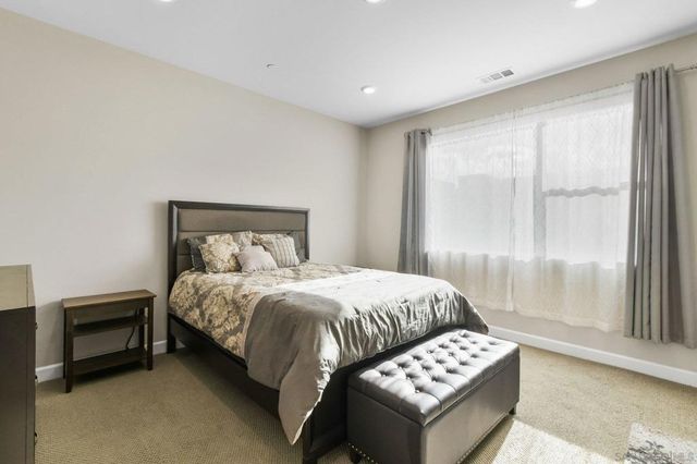 1956 Pavilion Ln, Chula Vista, CA 91915