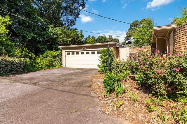 3301 Stonecrest Court, Atlanta, GA 30341