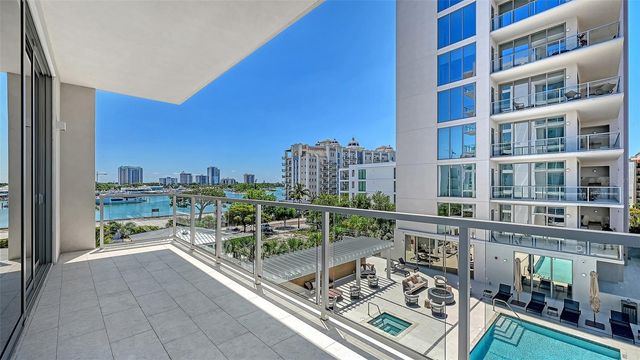 253 GOLDEN GATE POINT 401, Sarasota, FL 34236