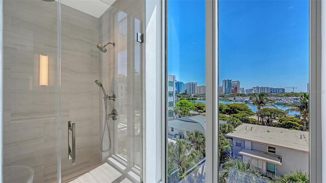 253 GOLDEN GATE POINT 401, Sarasota, FL 34236