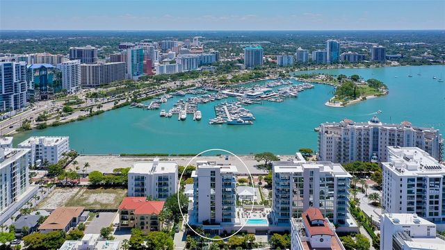 253 GOLDEN GATE POINT 401, Sarasota, FL 34236