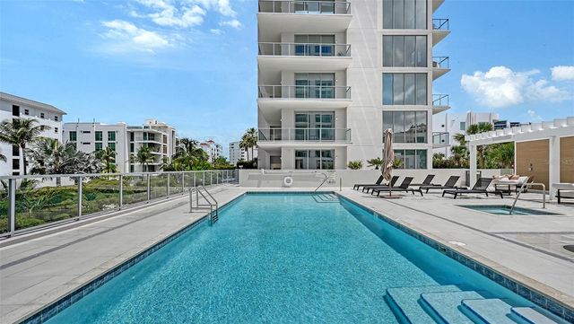 253 GOLDEN GATE POINT 401, Sarasota, FL 34236