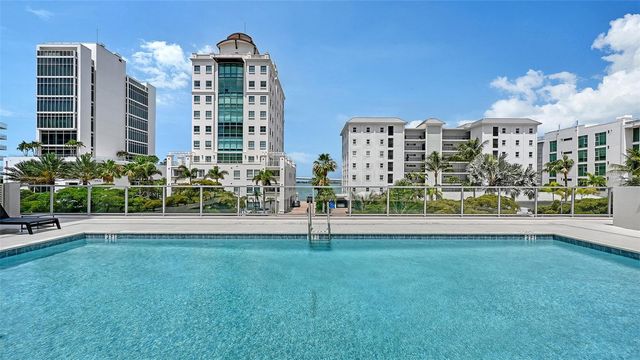 253 GOLDEN GATE POINT 401, Sarasota, FL 34236