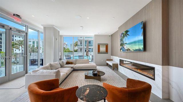 253 GOLDEN GATE POINT 401, Sarasota, FL 34236