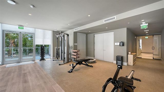 253 GOLDEN GATE POINT 401, Sarasota, FL 34236