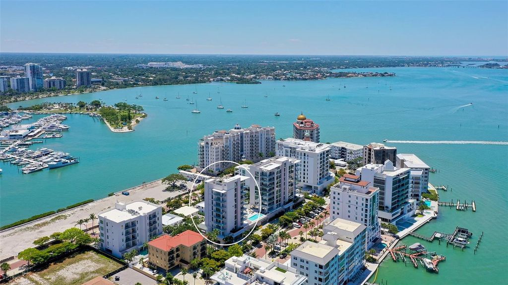 253 GOLDEN GATE POINT 401, Sarasota, FL 34236