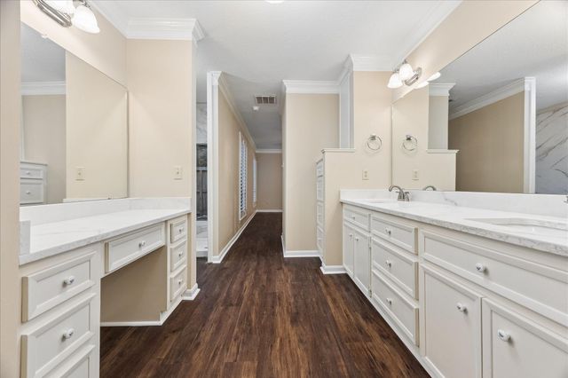 636 Rancho Bauer Drive, Houston, TX 77079