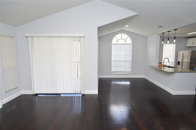 8621 FANCY FINCH DRIVE 201, Tampa, FL 33614