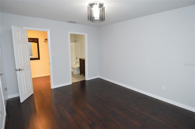 8621 FANCY FINCH DRIVE 201, Tampa, FL 33614