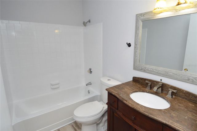 8621 FANCY FINCH DRIVE 201, Tampa, FL 33614