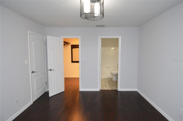 8621 FANCY FINCH DRIVE 201, Tampa, FL 33614