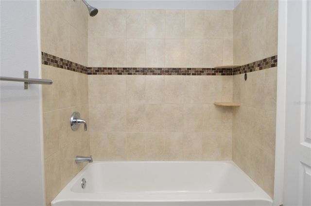 8621 FANCY FINCH DRIVE 201, Tampa, FL 33614