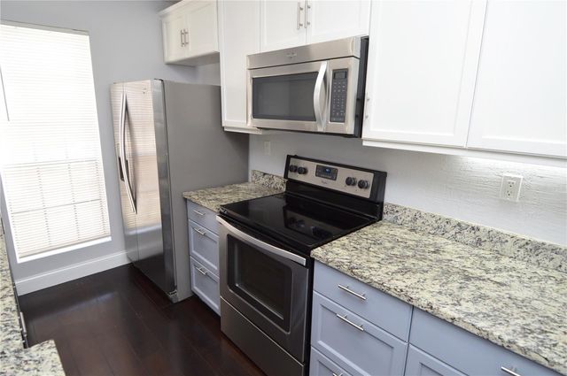 8621 FANCY FINCH DRIVE 201, Tampa, FL 33614