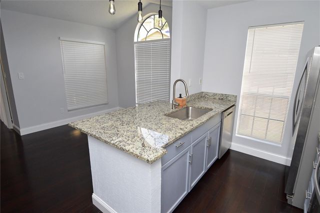 8621 FANCY FINCH DRIVE 201, Tampa, FL 33614