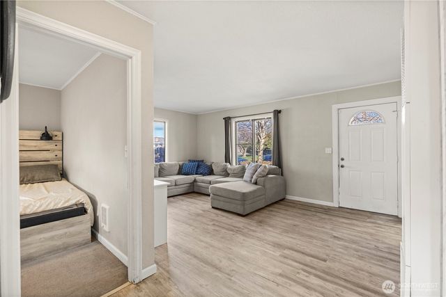 3810 S Asotin Street, Tacoma, WA 98418