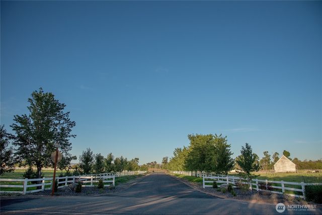 3 B Look Road, Ellensburg, WA 98926
