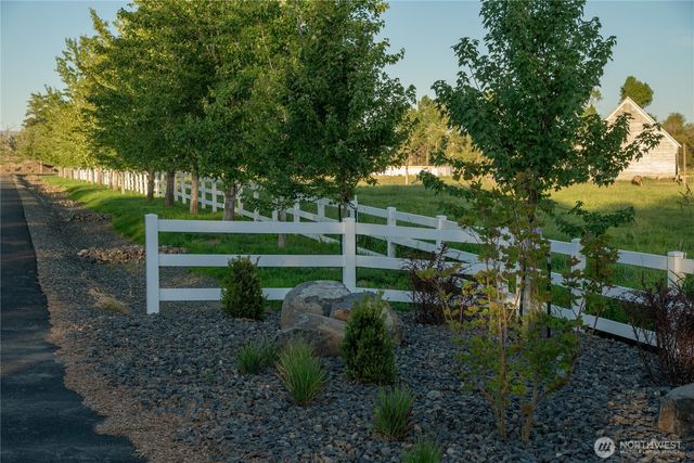 3 B Look Road, Ellensburg, WA 98926