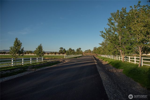 3 B Look Road, Ellensburg, WA 98926
