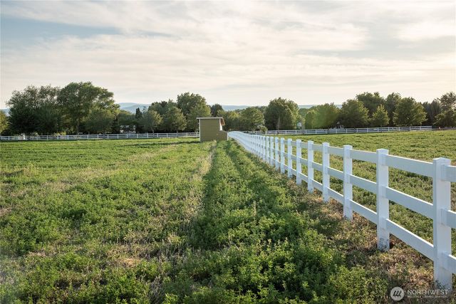 3 B Look Road, Ellensburg, WA 98926