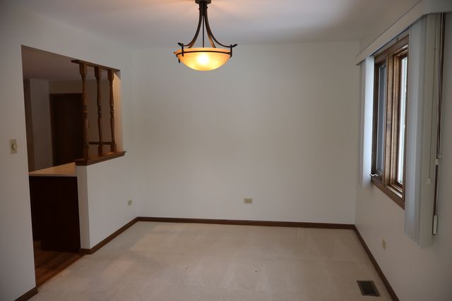 10551 EAGLE RIDGE Drive 127, Orland Park, IL 60467