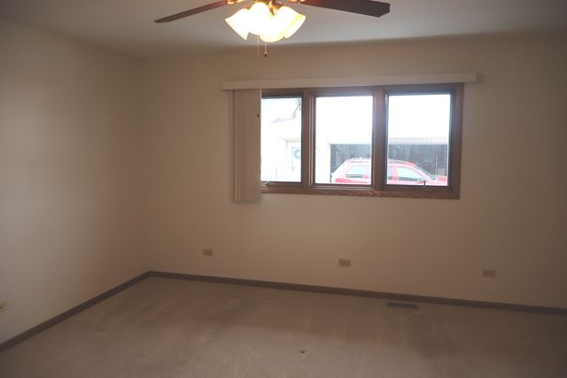 10551 EAGLE RIDGE Drive 127, Orland Park, IL 60467