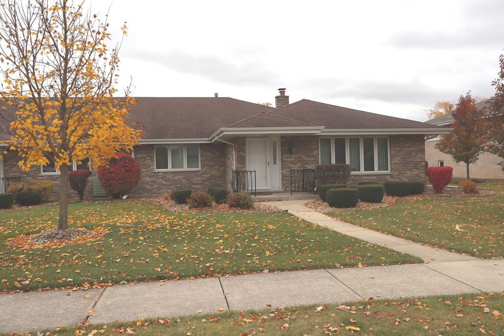10551 EAGLE RIDGE Drive 127, Orland Park, IL 60467