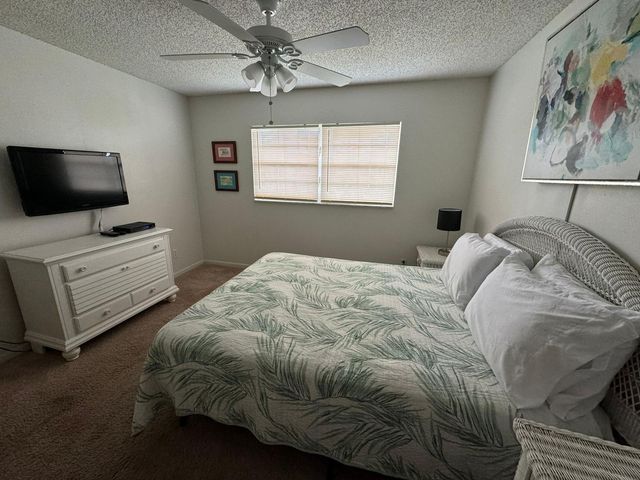1680 Sunny Brook Lane NE J211, Palm Bay, FL 32905
