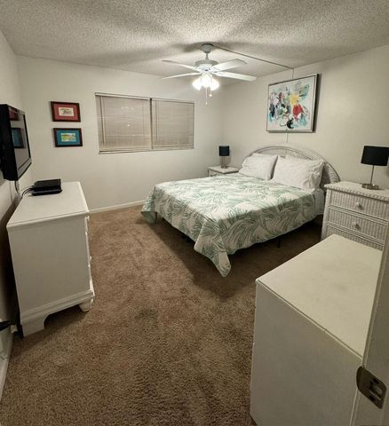1680 Sunny Brook Lane NE J211, Palm Bay, FL 32905