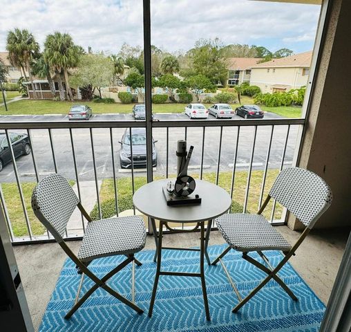 1680 Sunny Brook Lane NE J211, Palm Bay, FL 32905