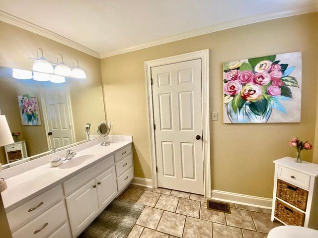 29 FRANK FWY, Iuka, MS 38852