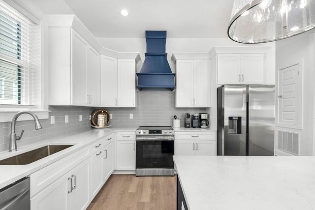 65 Tarpon Street, Destin, FL 32541