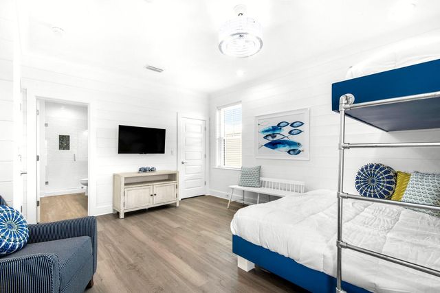 65 Tarpon Street, Destin, FL 32541