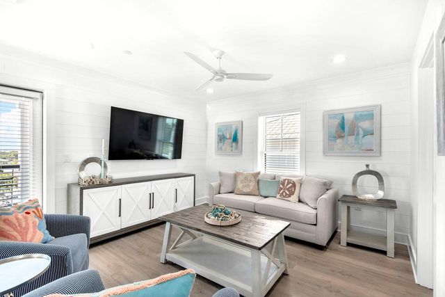 65 Tarpon Street, Destin, FL 32541