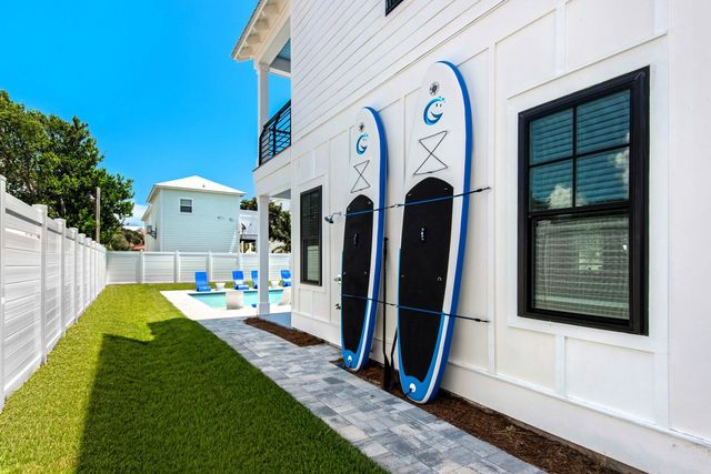 65 Tarpon Street, Destin, FL 32541