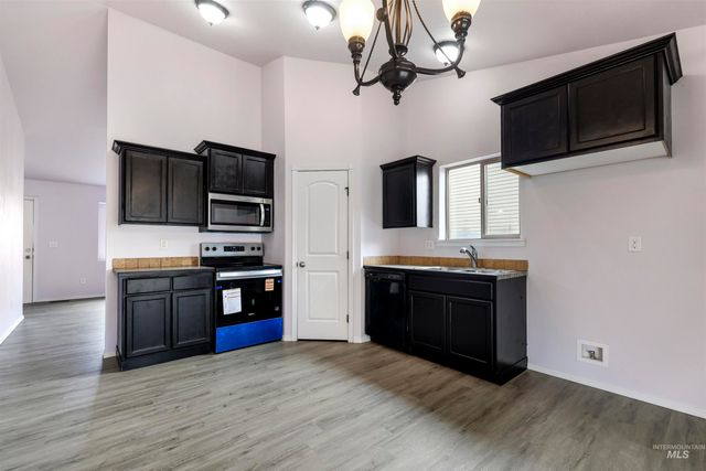 356 Watchmaker St, Twin Falls, ID 83301