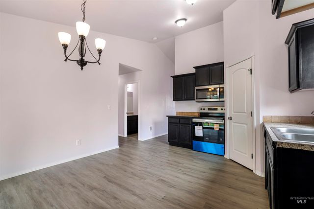 356 Watchmaker St, Twin Falls, ID 83301