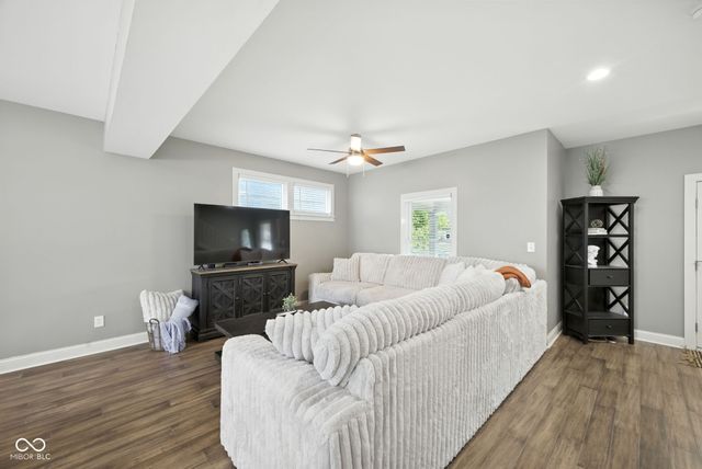 2945 N New Jersey Street, Indianapolis, IN 46205